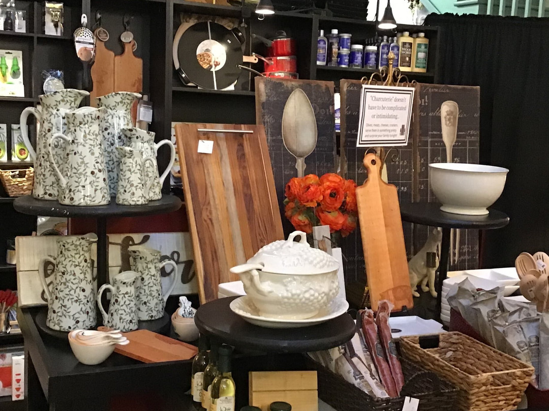 Stonecroft Marketplace景点图片