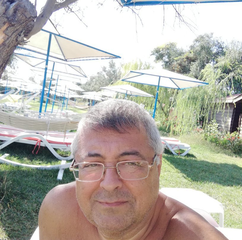 Cicekli Bahce Beach Garden-Kucukkuyu必去景点
