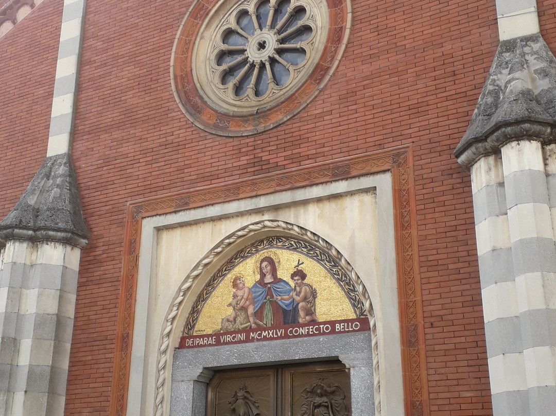 Chiesa di Santa Maria Assunta-Borgo Vercelli必去景点