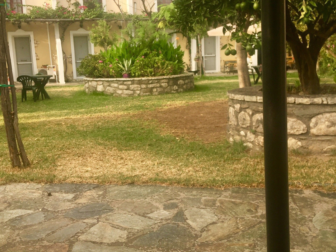 Romalea's Apartments主图