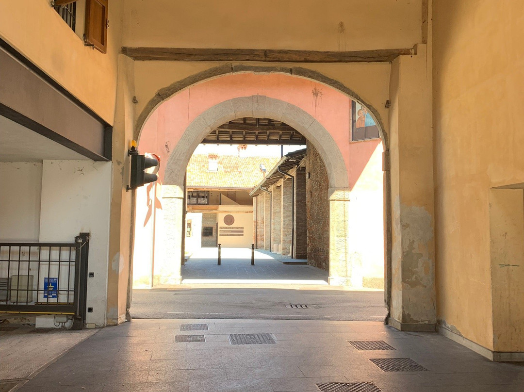 Castello dei Suardi-Spirano必去景点