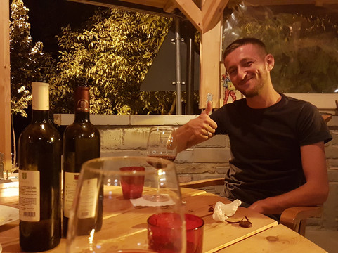 Berat Backpackers Hostel主图