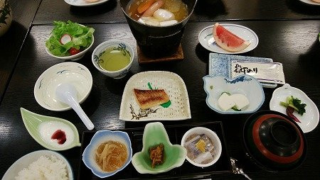 山岸旅馆主图