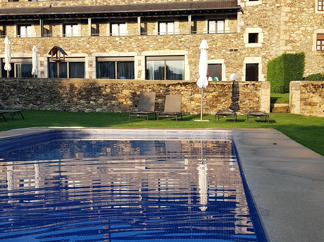 伯纳特德索酒店主图