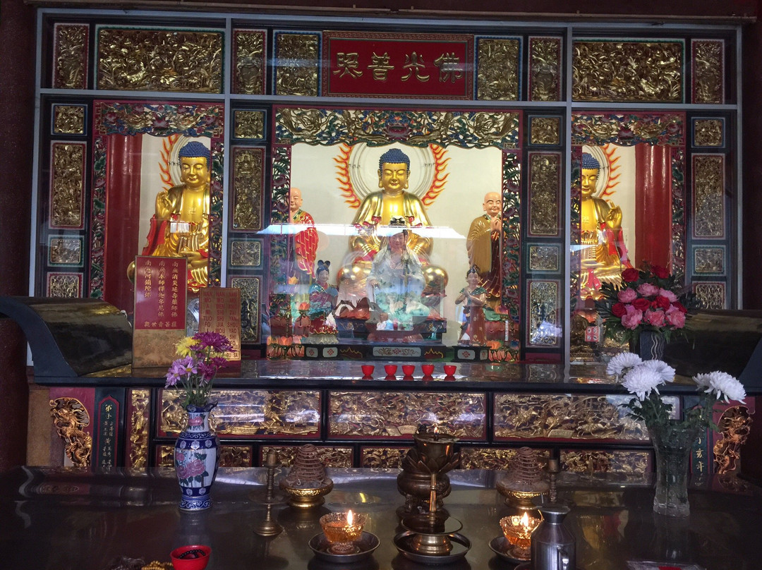 Maha Vihara Maitreya Cemara Asri-棉兰必去景点