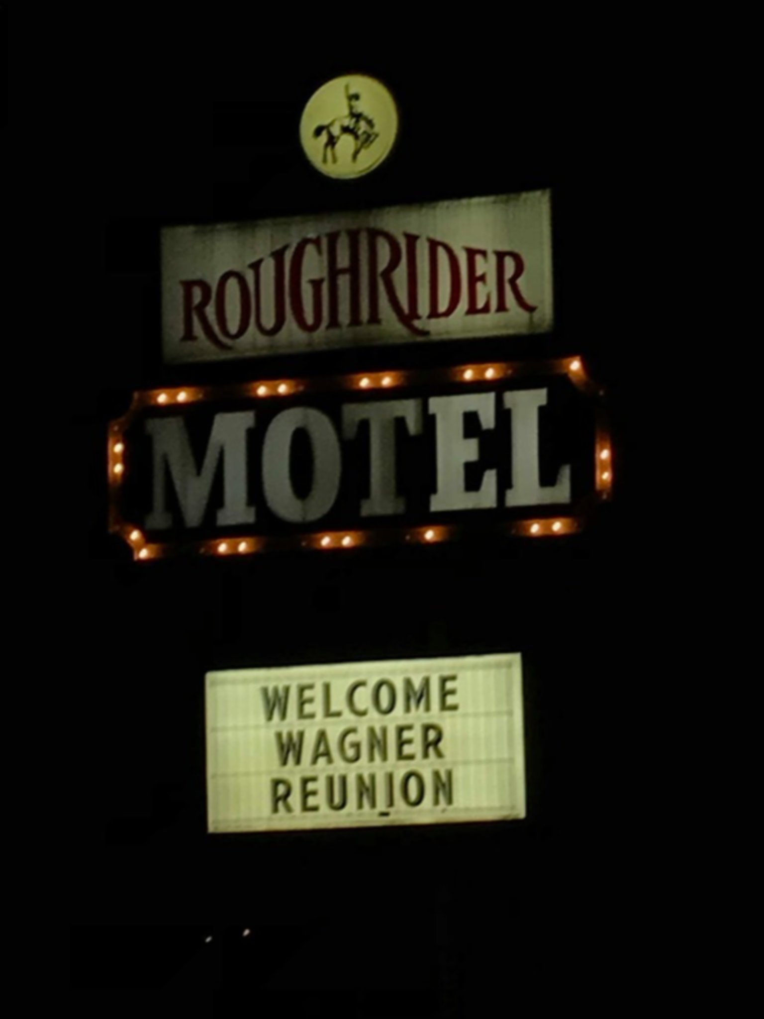 Roughrider Motor Inn-浴室