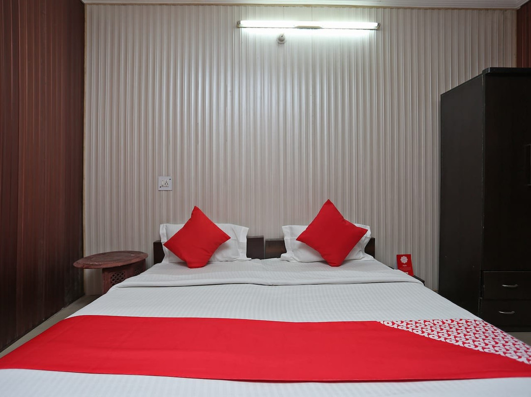 OYO 16391 Mangalam Palace主图