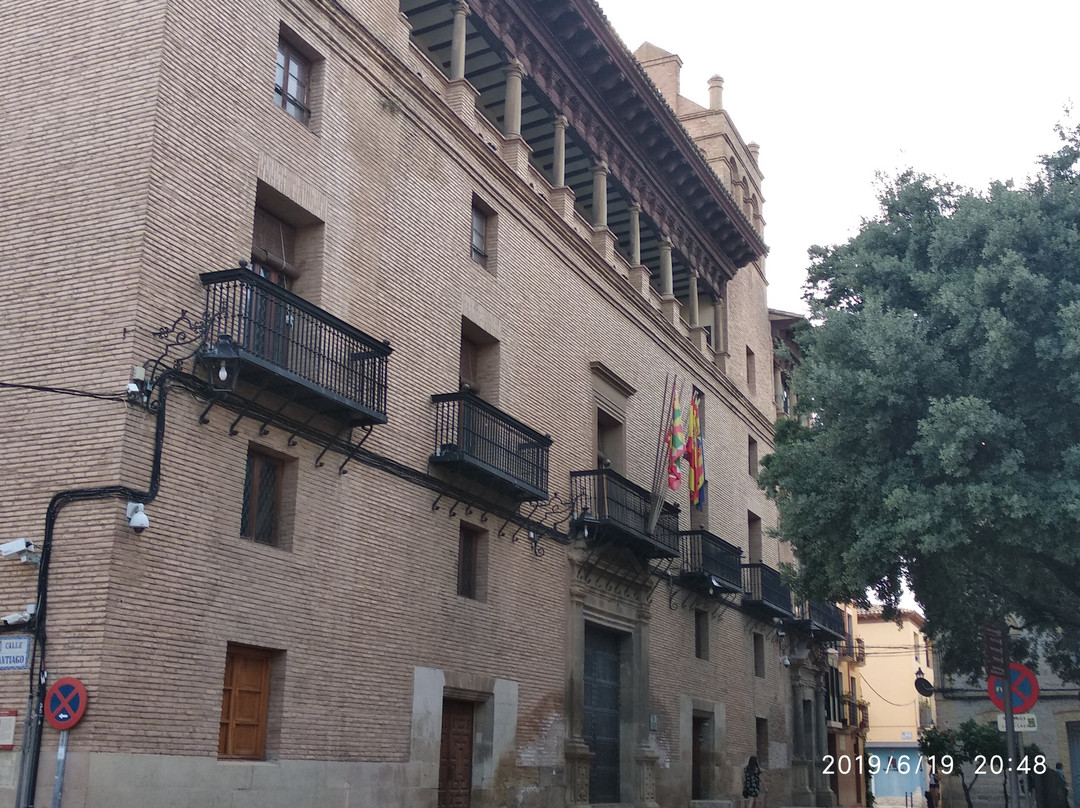 Ayuntamiento de Huesca景点图片