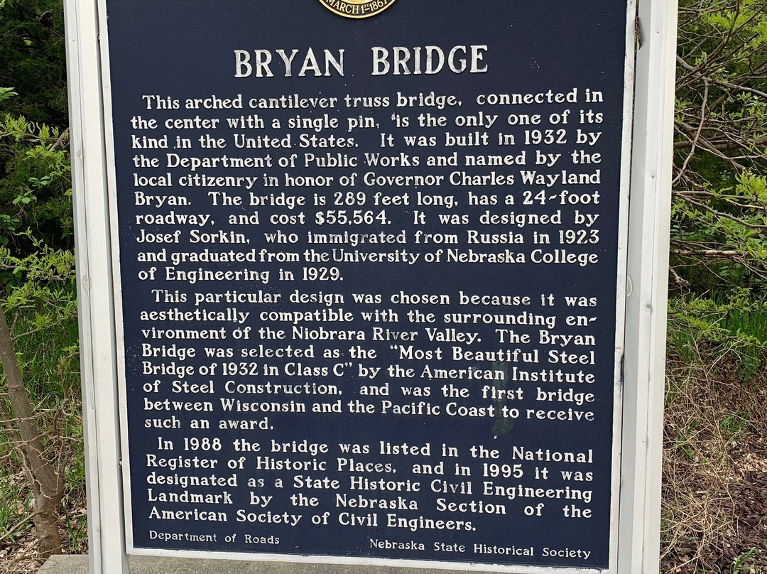 Bryan Bridge景点图片