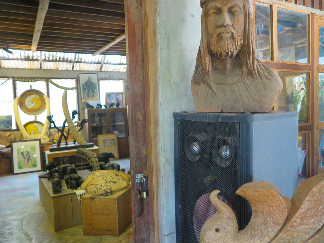 Baan Jang Nak - A Museum of Elephant Wood Carvings景点图片