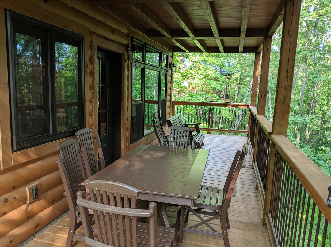 Pine Cove Lodging - Amish Country Lodging主图