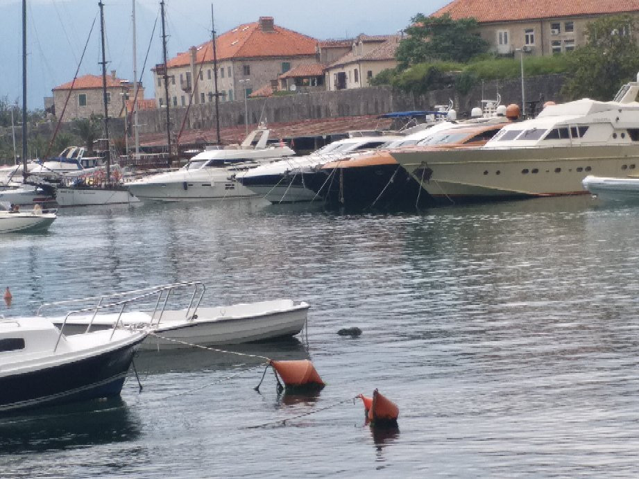 Explore Montenegro景点图片
