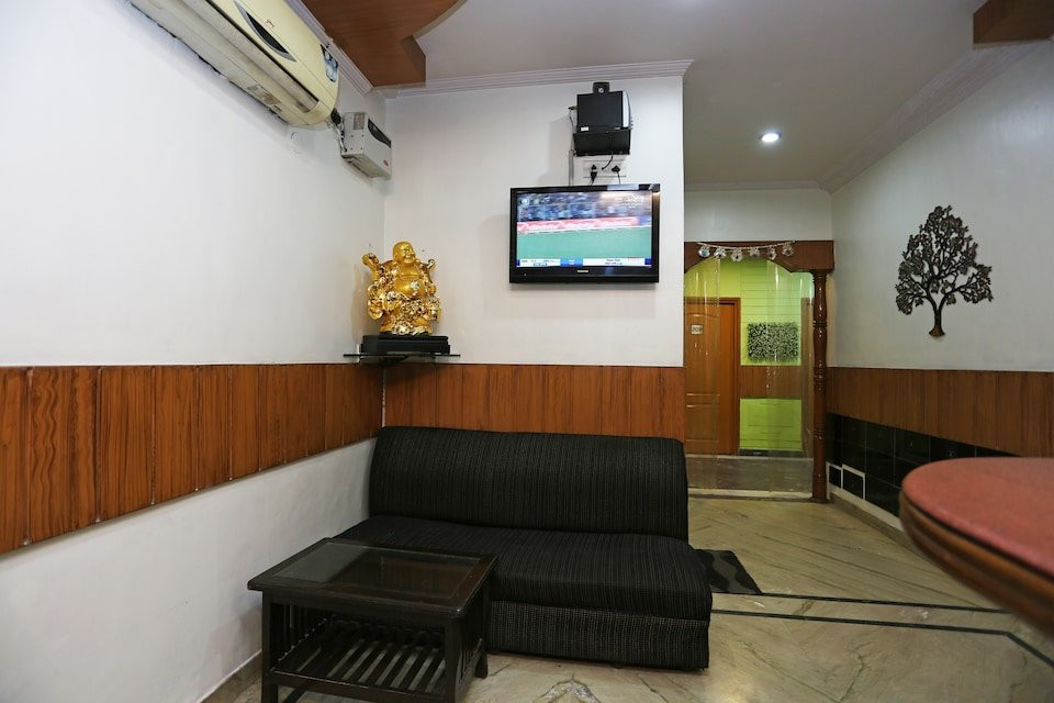 OYO Hotel Madhur Regency主图