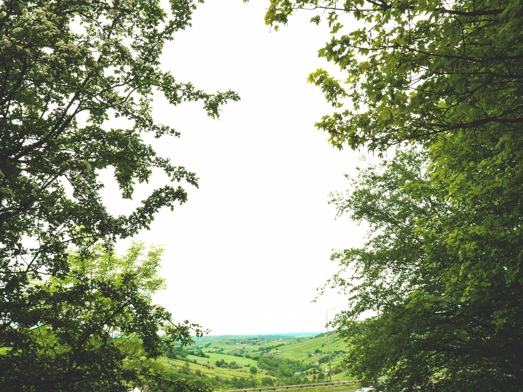 Scammonden Reservoir景点图片