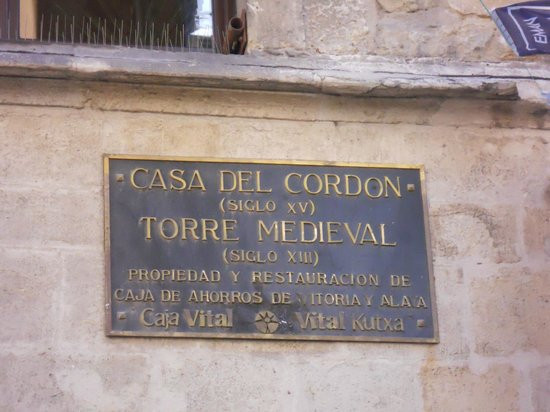 Casa del Cordon景点图片