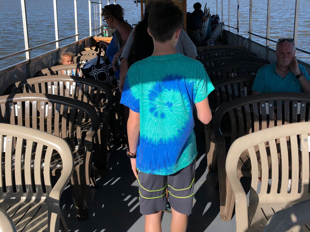 Island Picnic Cruise景点图片