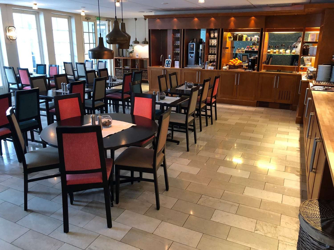 爱华德贝斯特韦斯特优质酒店主图