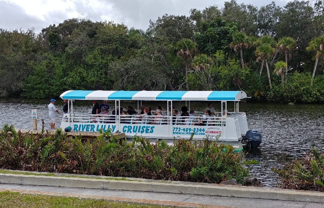 River Lilly Cruises景点图片