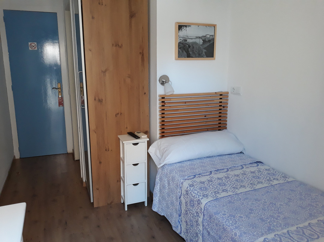 Hostal La Lluna主图