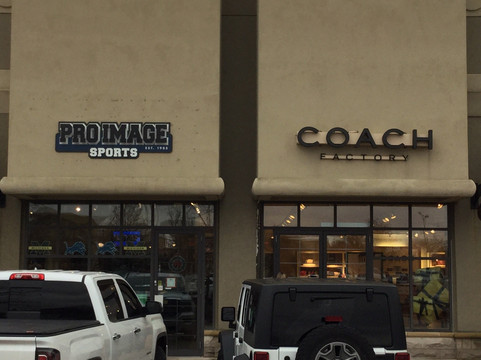 Windsor Crossing Premium Outlets-LaSalle必去景点