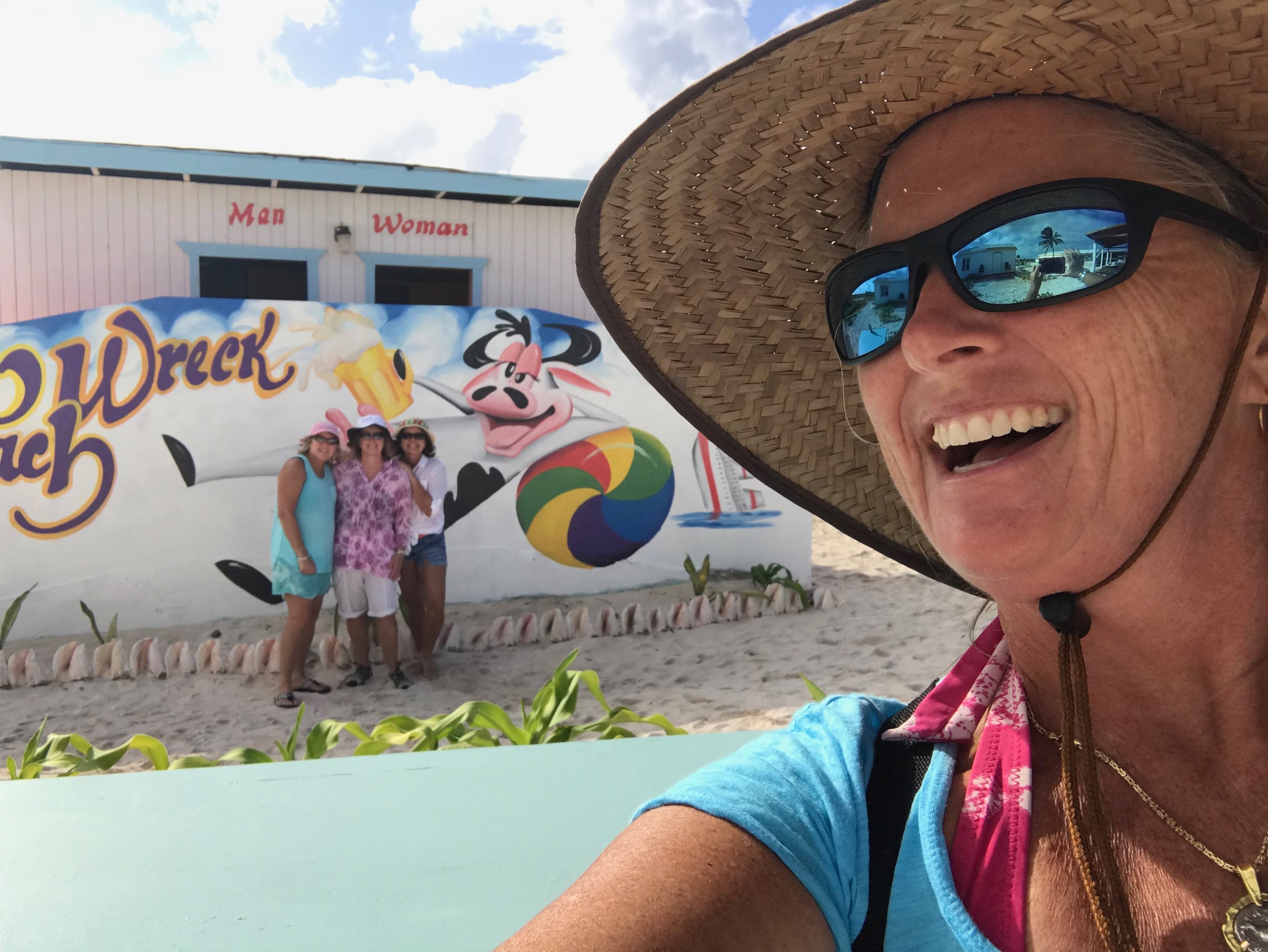 Cow Wreck Beach Resort-官方