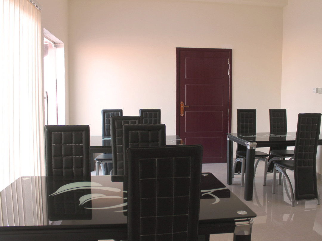 Oyo 107 Ras Al Hadd Waves Hotel主图