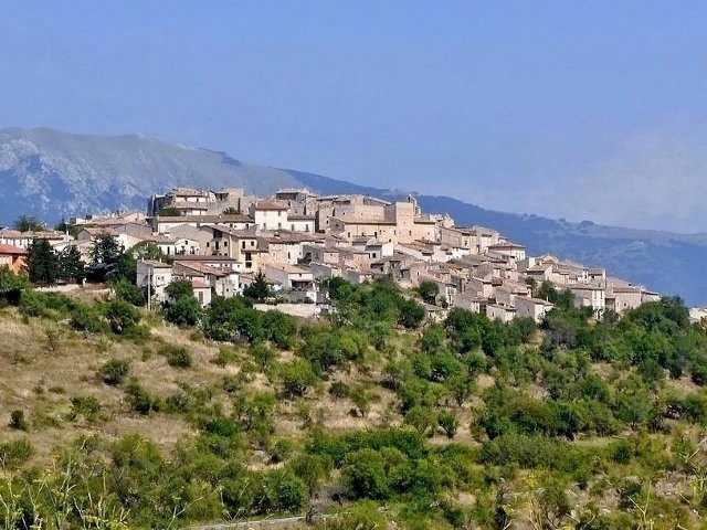 Castelvecchio Calvisio景点图片