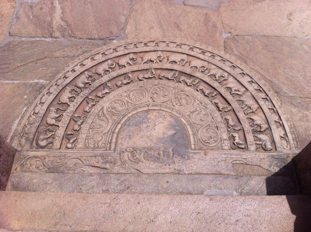 Destini Go Lanka Tours-阿努拉德普勒圣城必去景点