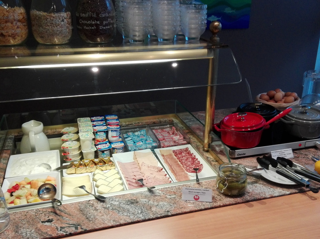 布加迪酒店主图