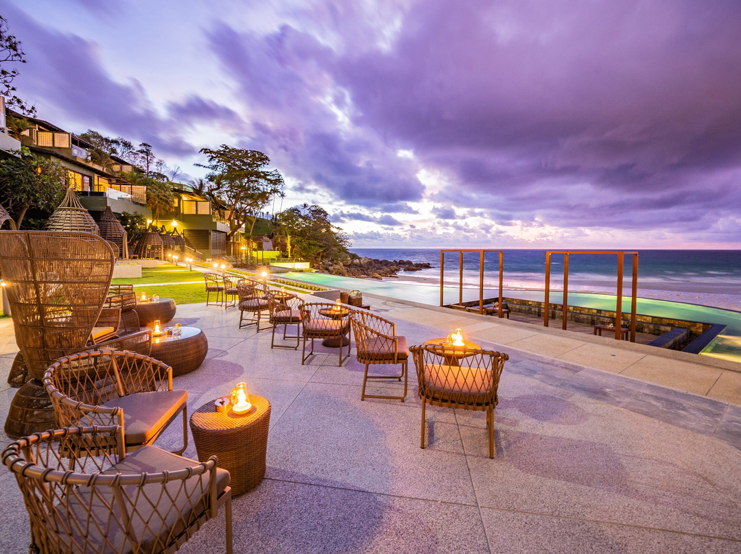 卡他泰尼海滨度假村主图