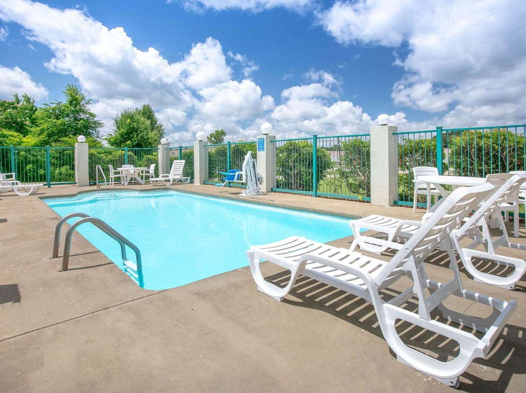 Days Inn by Wyndham Hamilton主图