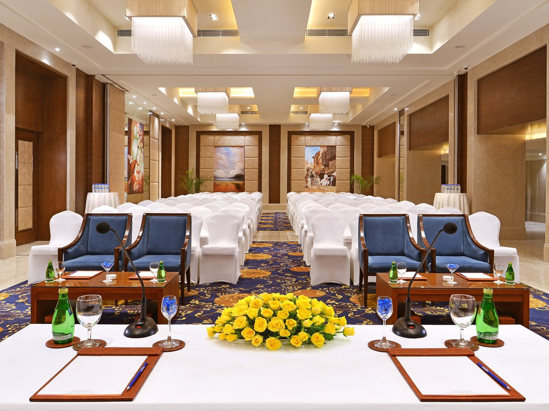 金色萨罗瓦波尔提科酒店主图