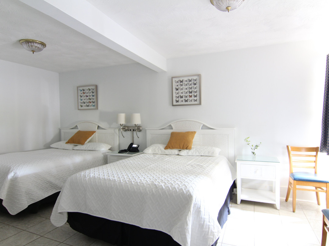 富丽海滩假日酒店主图