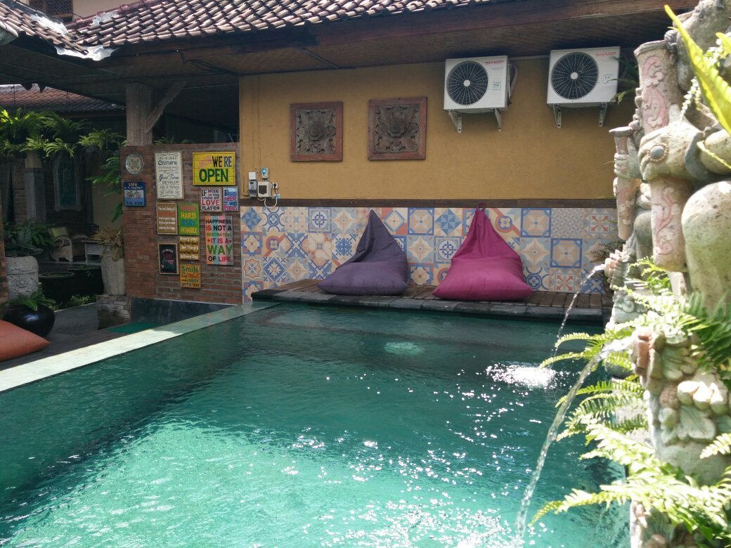 Samblung Mas House-泳池