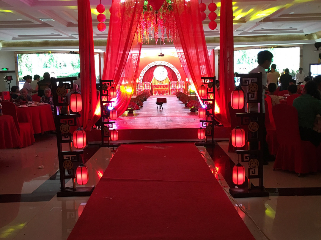 崇福国际大酒店主图