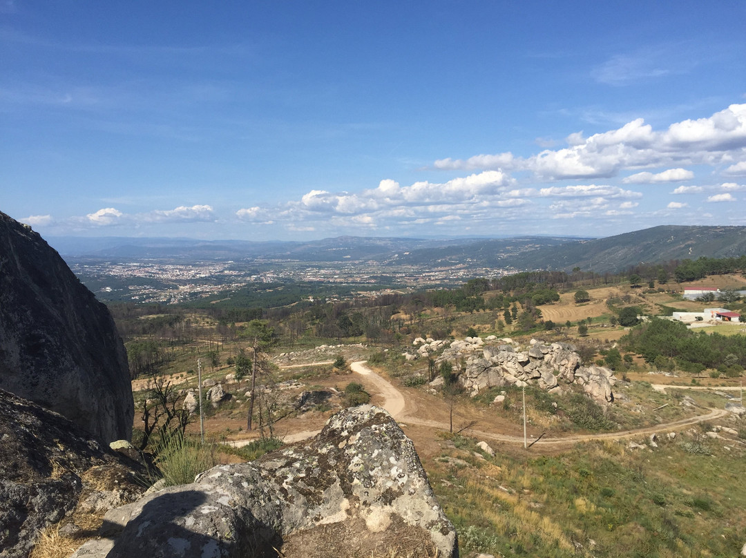 Miradouro da Capela de Santa Barbara景点图片