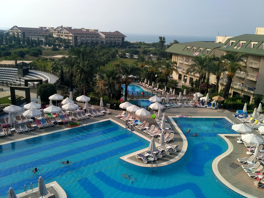 Novum Garden Side Hotel主图