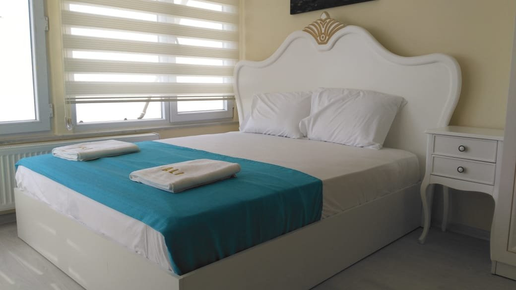 Yali Hotel
