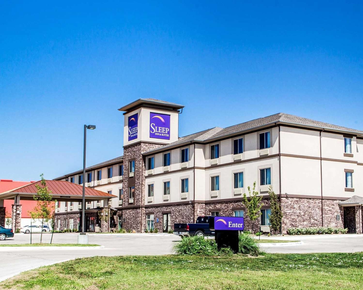 Sleep Inn & Suites-官方