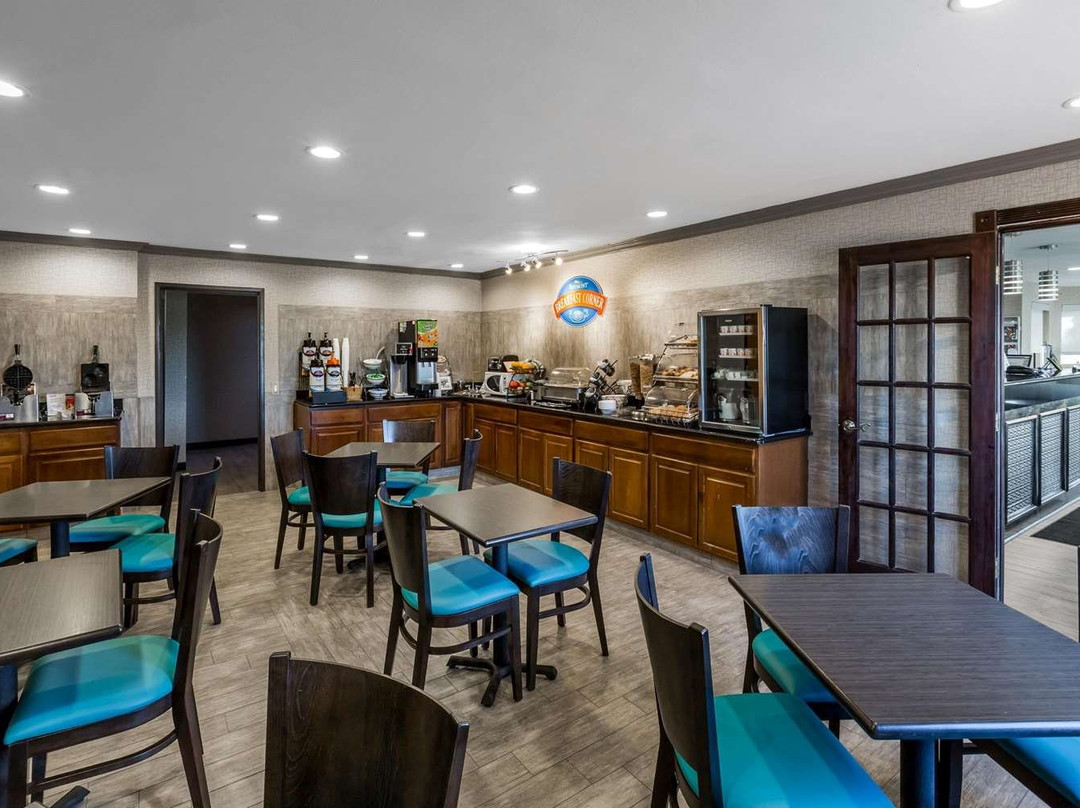 Baymont by Wyndham Pella主图