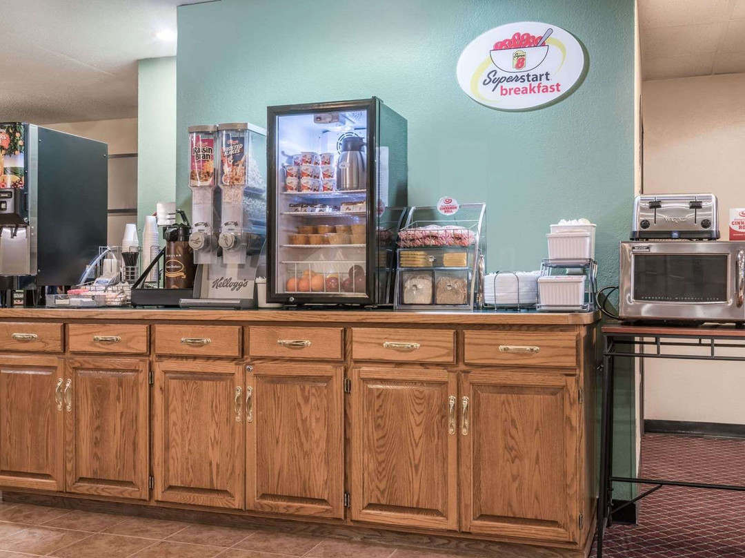 Super 8 by Wyndham Milaca主图