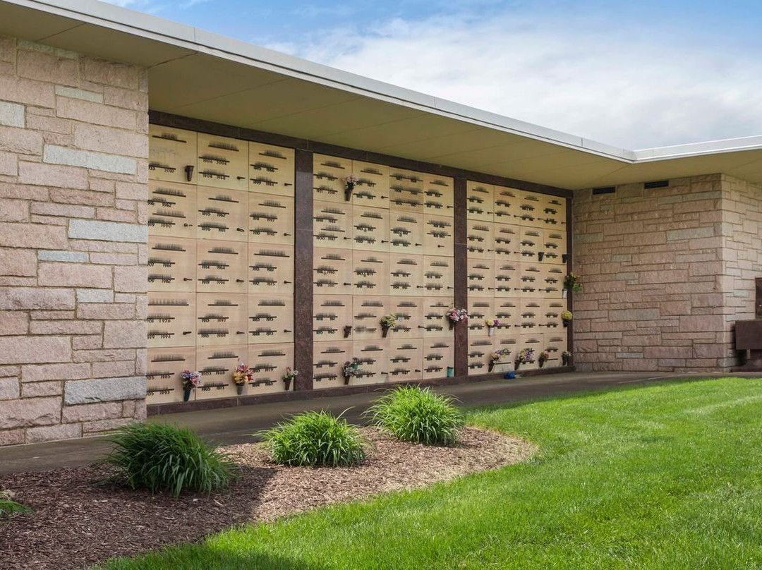 Gracelawn Memorial Park-New Castle必去景点