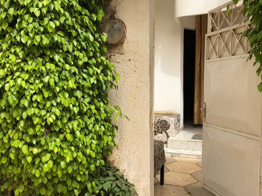 Dakar Airport House