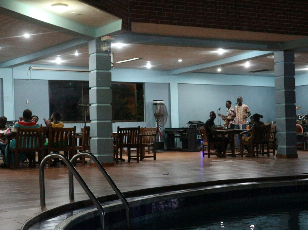 Manna Heights Hotel & Conference Centre主图