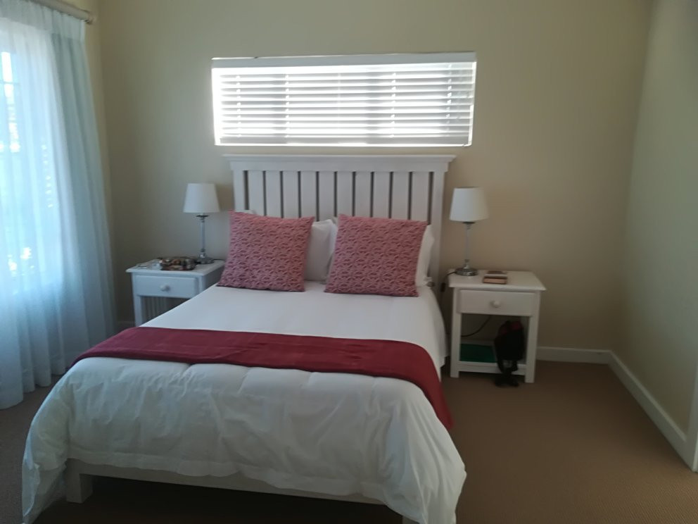 Milkwood on Main主图