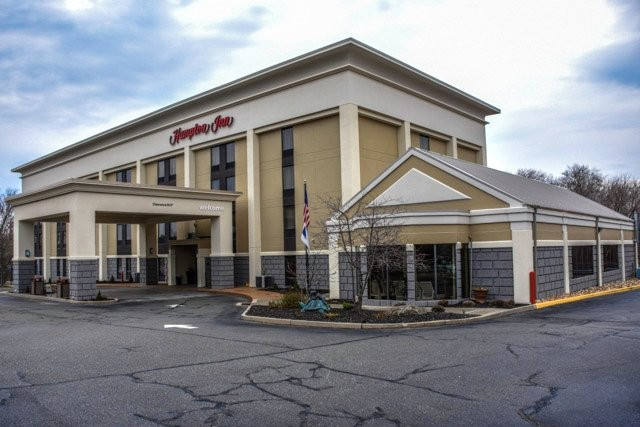 Hampton Inn Groton主图