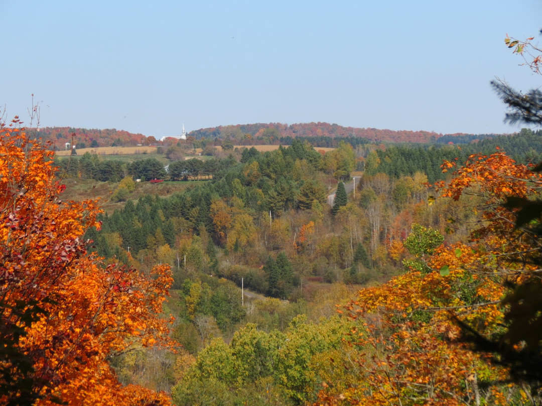 Parc Regional des Chutes-Sainte-Beatrix必去景点