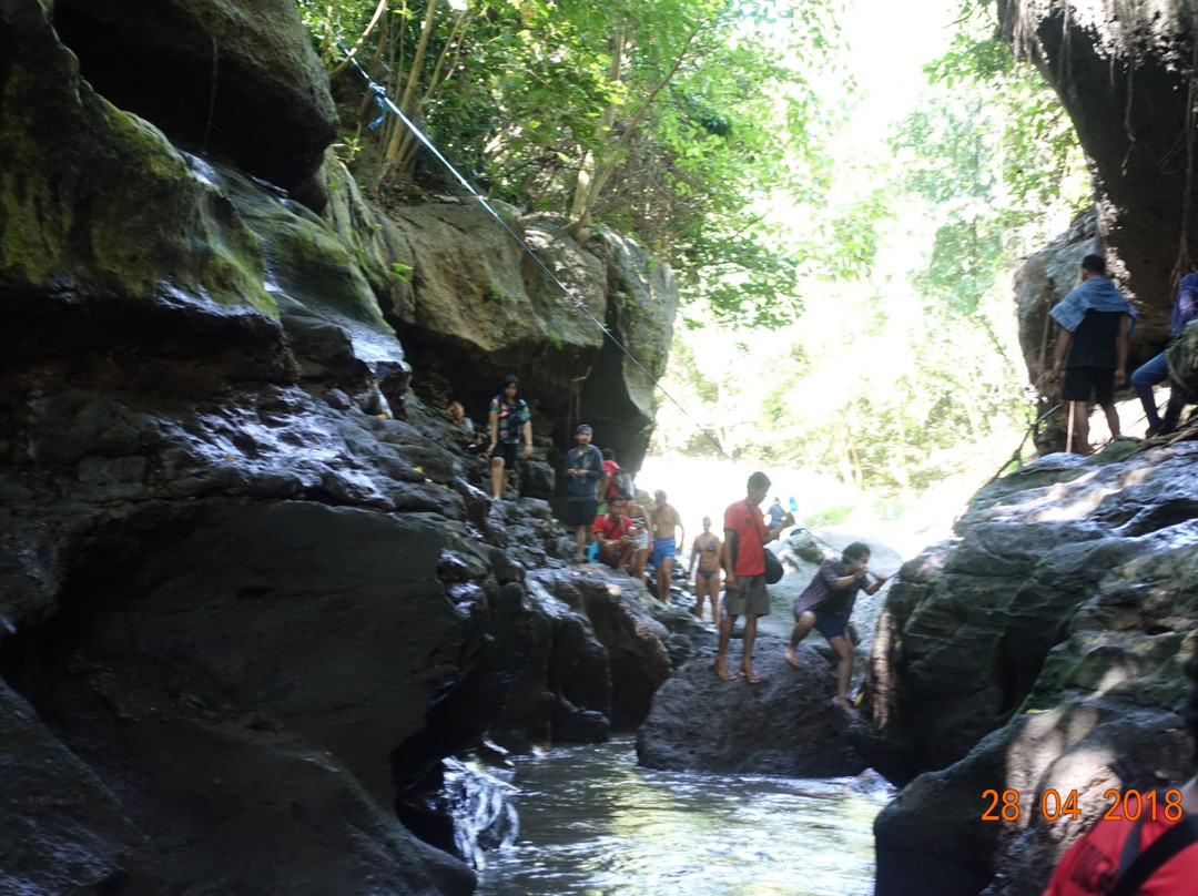 Beji Guwang Hidden Canyon景点图片