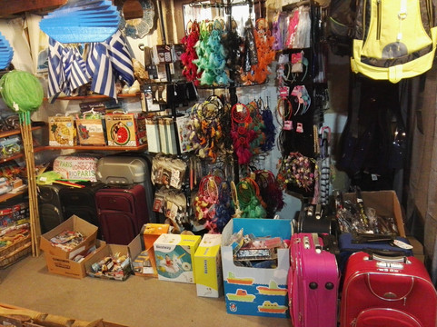 Souvenir Shop-帕诺尔莫斯必去景点