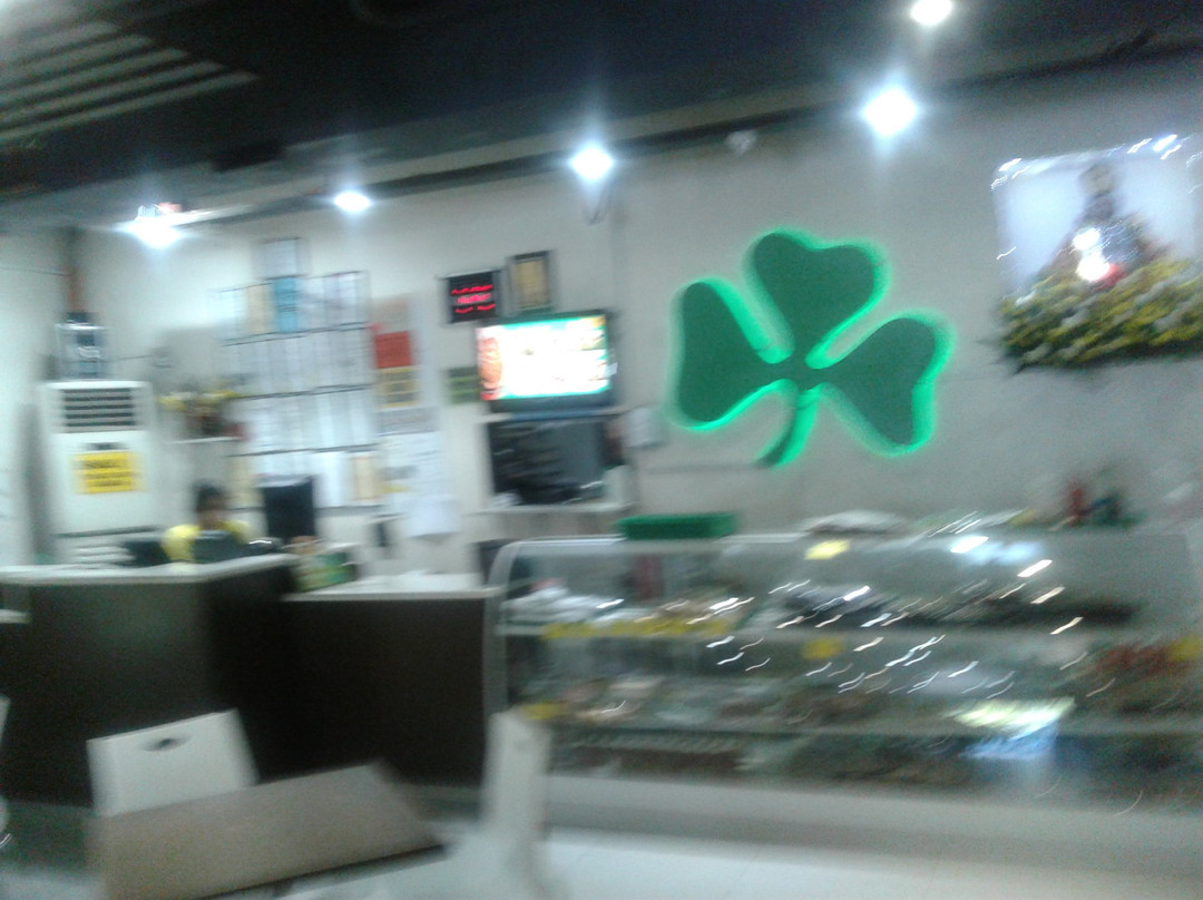 Shamrock Pasalubong Center景点图片